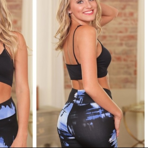 HOST PICK ✨LAST 1 Black Bralette Adjustable strap - Picture 8 of 8